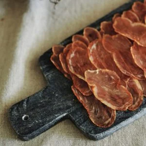 Lomo 100% ibérico (100 gramos). www.mybasket.es